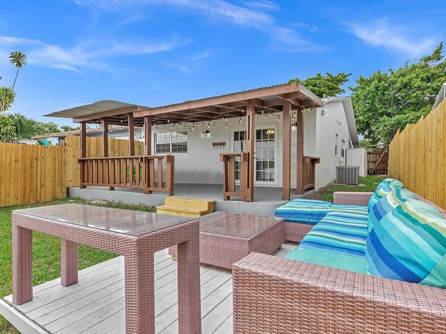SuperVilla - Lakefront - Sunsets, Kayaks, Grill Fort Lauderdale Exteriör bild